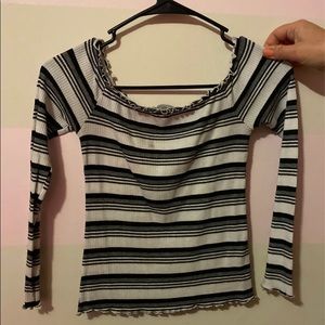 Cropped off the shoulder long sleeve